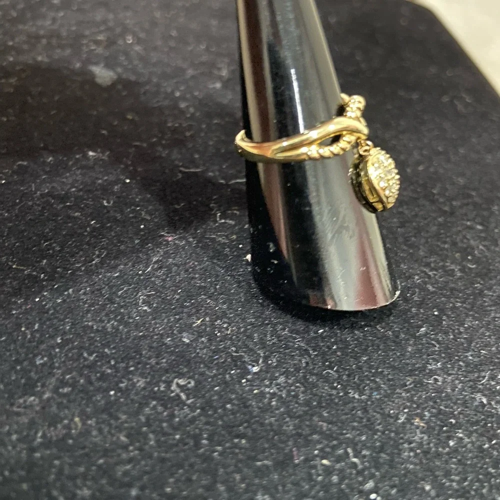 18K Diamond Dangle Heart Ring - Picture 5 of 10